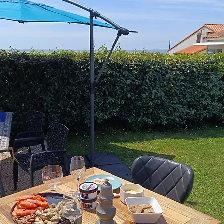 Loralistudios, Maison En Bord De