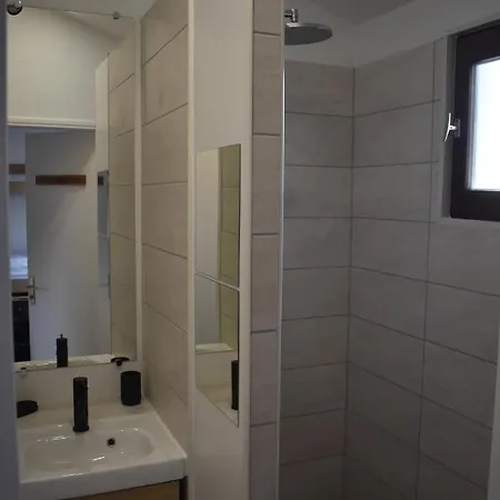 別荘 Loralistudios, Maison En Bord De ポルニック