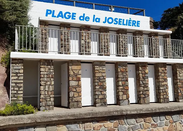 Casa vacanze Loralistudios, Maison En Bord De *