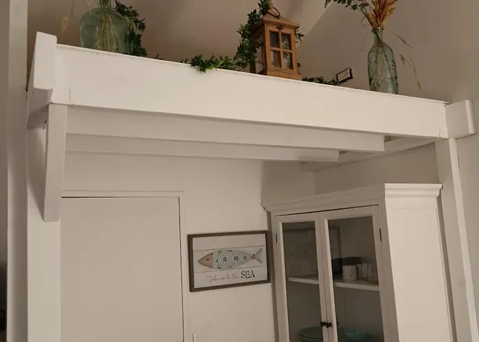 Loralistudios, Maison En Bord De בית נופש פורניק